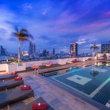 Furama Silom Hotel Бангкок Экстерьер фото