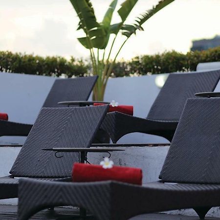 Furama Silom Hotel Бангкок Экстерьер фото