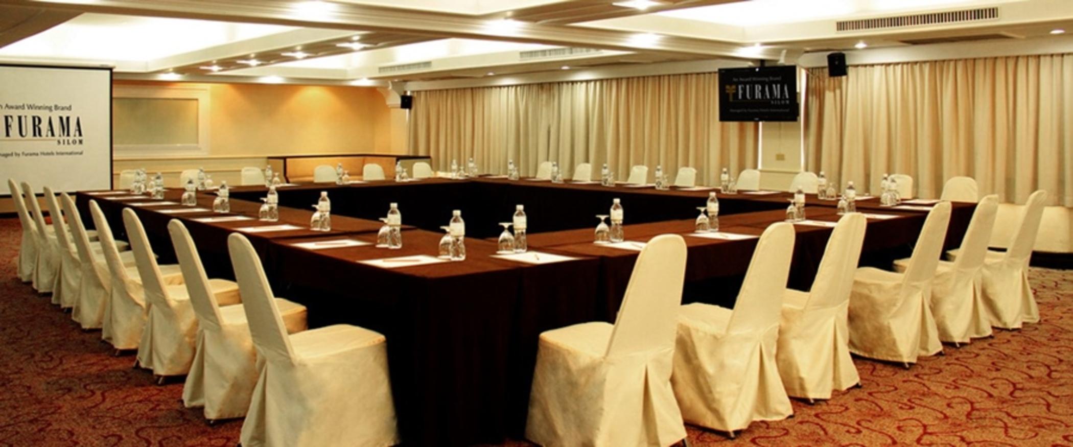 Furama Silom Hotel Бангкок Экстерьер фото