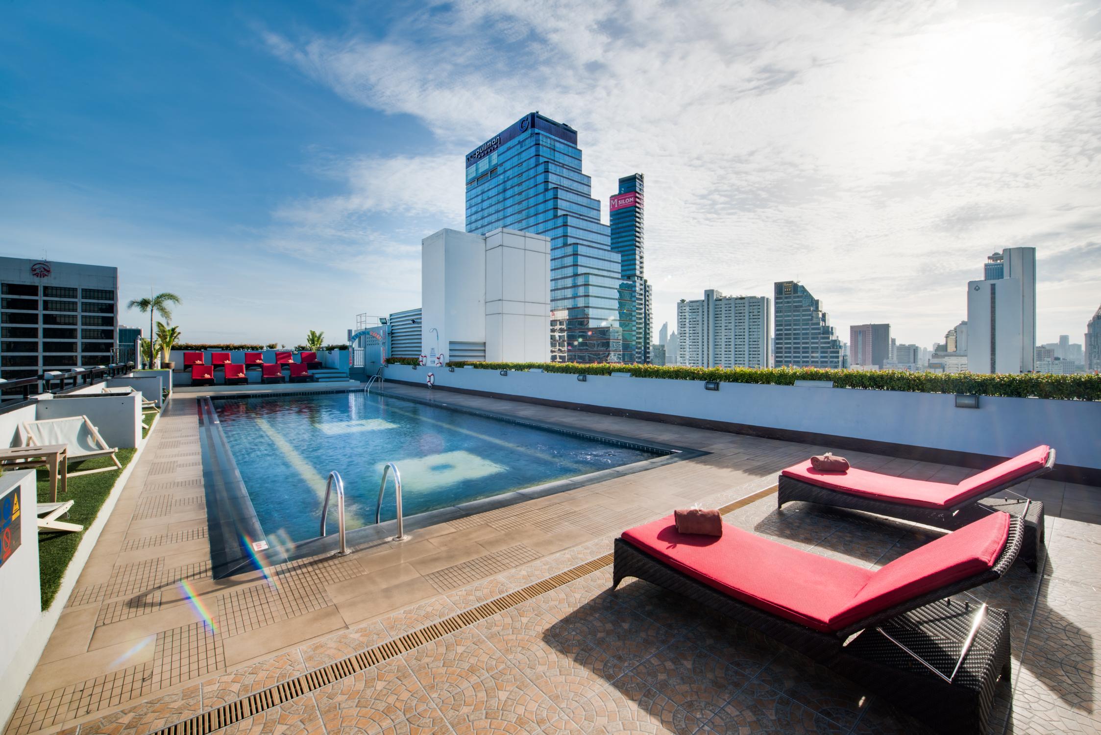 Furama Silom Hotel Бангкок Экстерьер фото