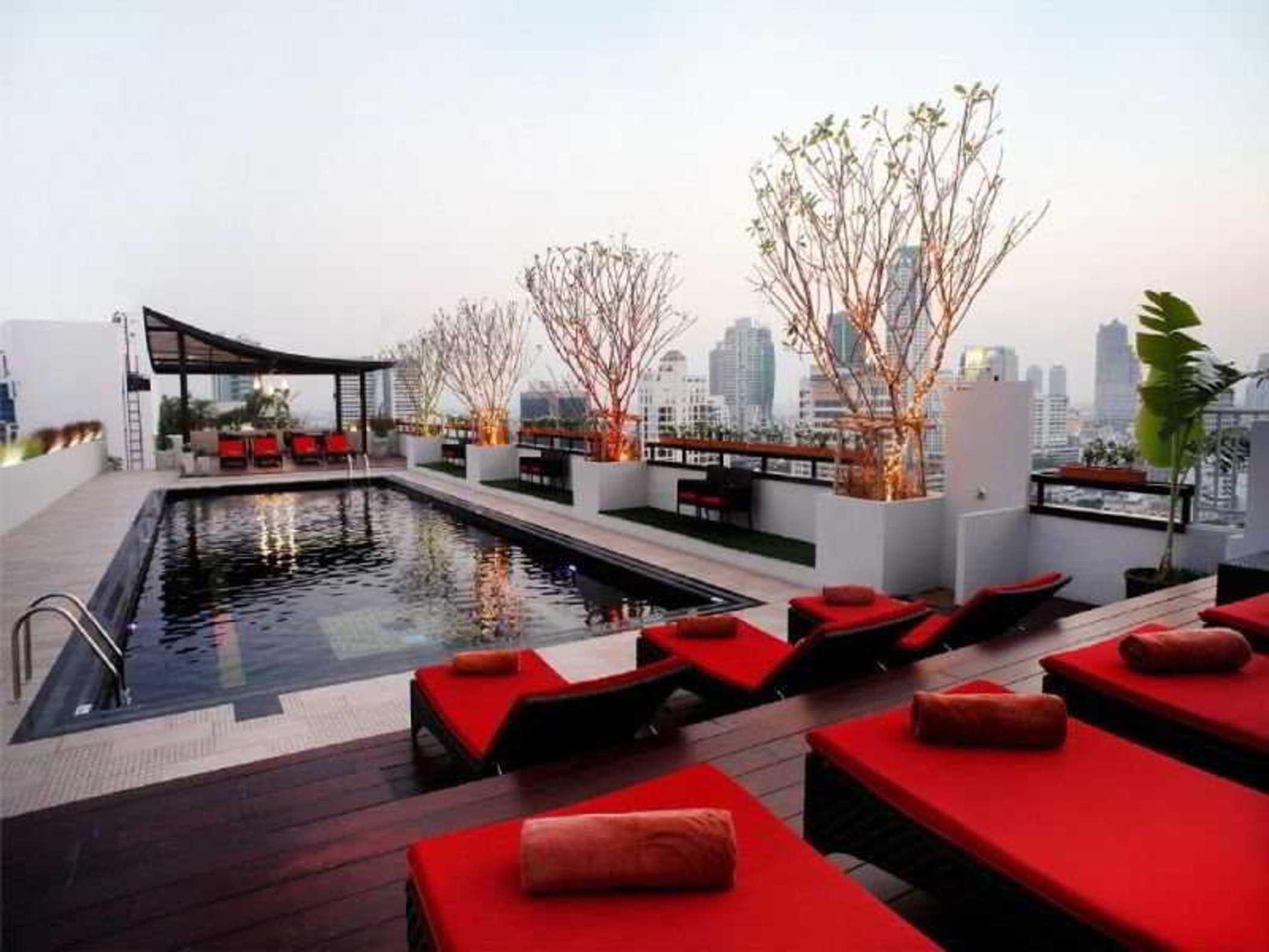 Furama Silom Hotel Бангкок Экстерьер фото
