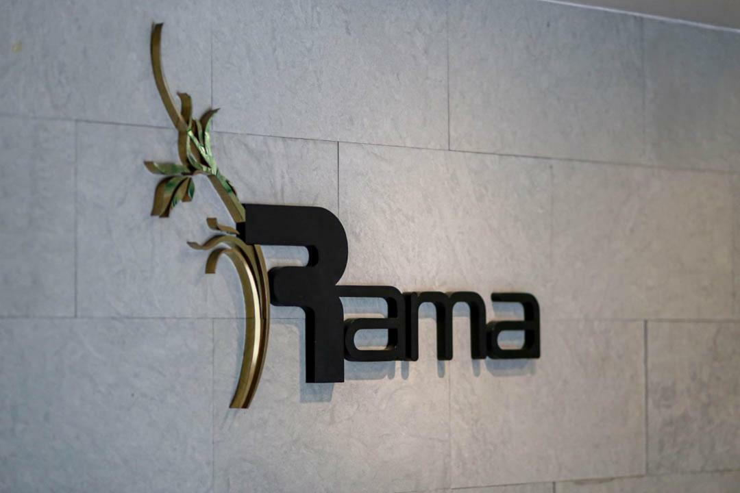 Furama Silom Hotel Бангкок Экстерьер фото